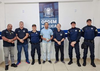 Ordem Pública de Volta Redonda homenageia guarda municipal por mais de 30 anos de serviço à corporação