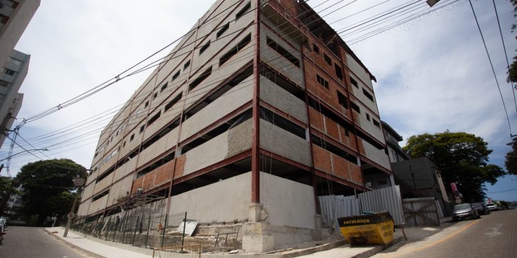 VR: Obras de ampliação do Hospital São João Batista avançam com 60% da infraestrutura concluída