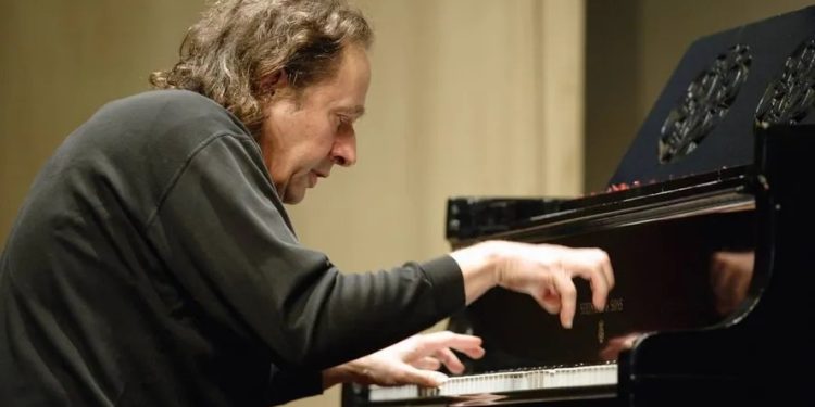 Pianista Arthur Moreira Lima morre aos 84 anos
