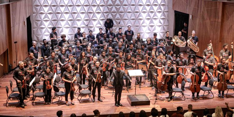 Angra dos Reis inicia celebrações do Natal Sesc RJ neste sábado