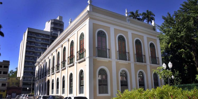 Exposição ‘Paisagens Abandonadas’ será aberta nesta quarta-feira em Barra Mansa