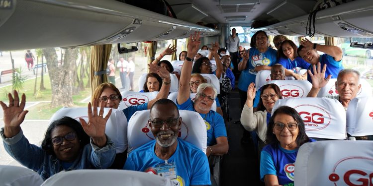 Prefeitura de VR leva Melhor Idade a Campos do Jordão em programa de convivência