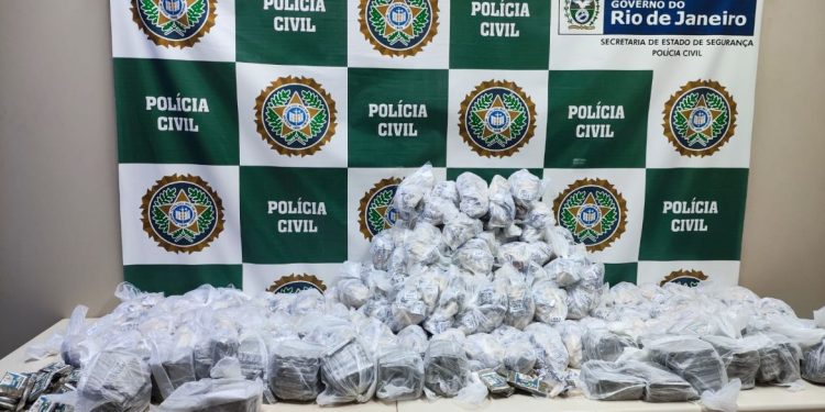 Polícia Civil de Porto Real intercepta 30 kg de drogas enviadas pelos Correios