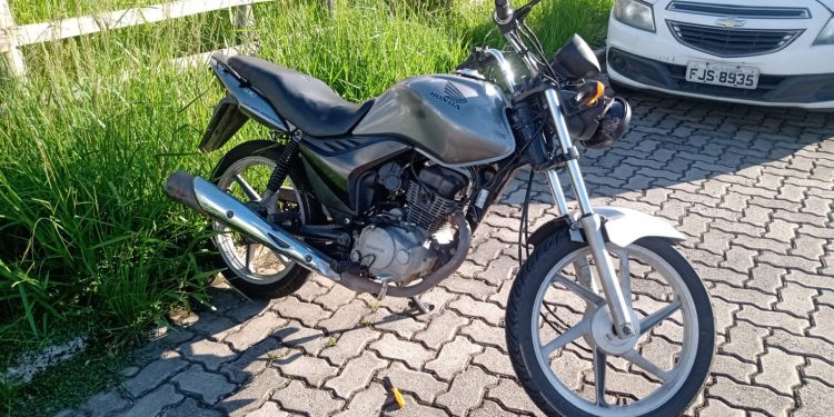 Polícia Militar recupera motocicleta furtada em Porto Real
