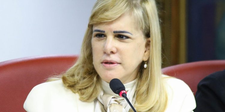 Candidata à presidência da OAB-RJ promete elevar o padrão da advocacia e reduzir a anuidade