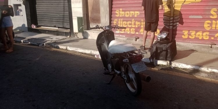 Sistema Integrado de Segurança de Volta Redonda apreende moto sem identificação conduzida por adolescente