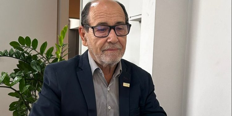 Sicomércio de Volta Redonda divulga horário especial para lojas, shopping e supermercados em dezembro