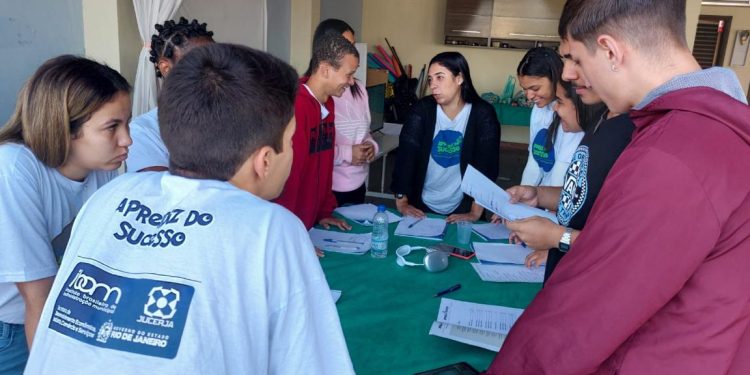 Valença sedia evento de certificação e premiação de jovens empreendedores
