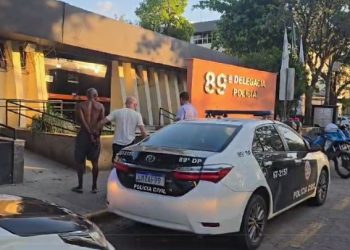 Homem é preso em flagrante por roubo no Centro Histórico de Resende
