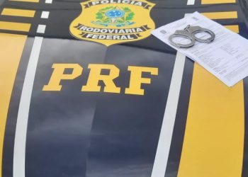 PRF prende foragido da Justiça em ônibus na Dutra, em Piraí
