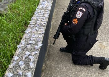 Menor é apreendido com drogas em Resende