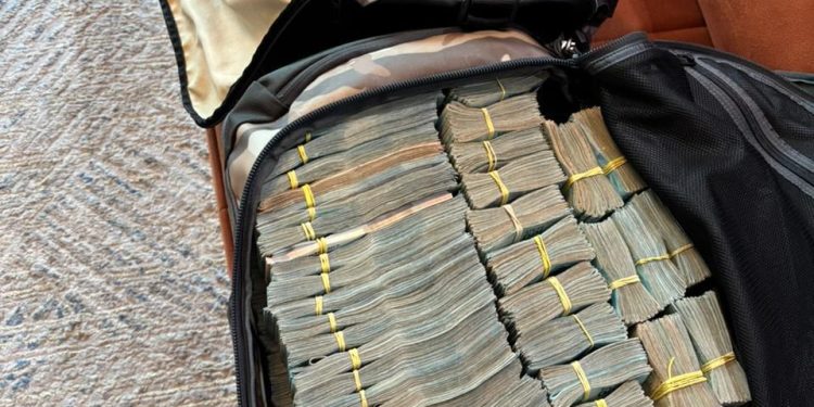 PF deflagra operação contra compra de votos e lavagem de dinheiro no Rio de Janeiro