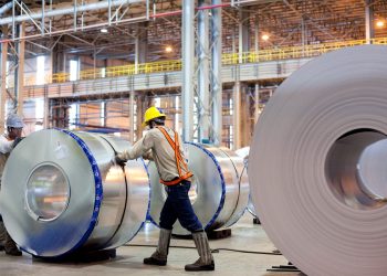 CSN abre vagas de emprego para moradores da região