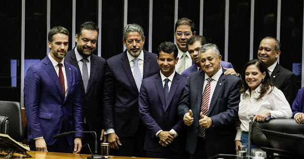 Após articulação na Câmara, Cláudio Castro celebra aprovação da renegociação das dívidas dos estados