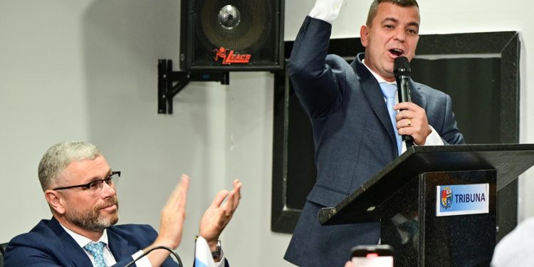 Furlani toma posse como prefeito de Barra Mansa