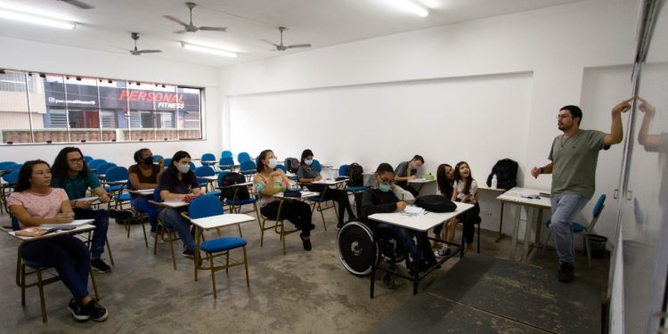 Volta Redonda abre inscrições para vestibular para curso superior gratuito   voltado a PCD