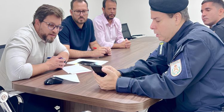 Pinheiral: Prefeito Luciano Muniz recebe comandante do 28º Batalhão da Polícia Militar