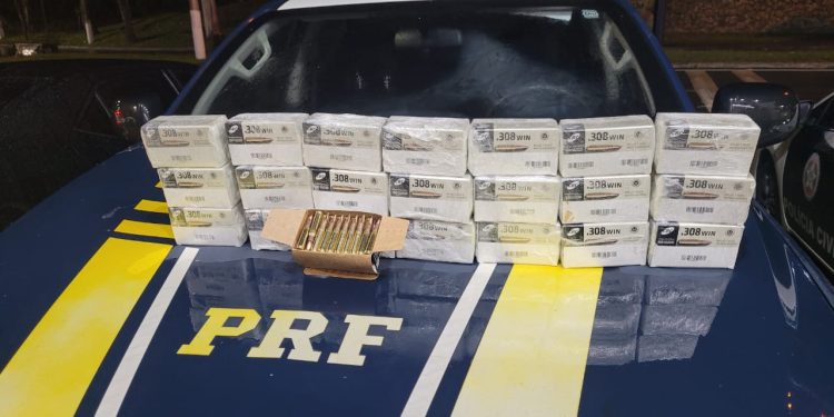 PRF apreende mais de mil munições de fuzil na BR-040
