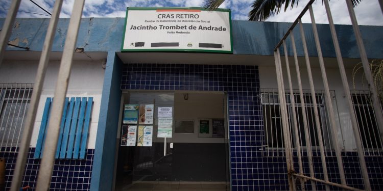 Prefeitura de Volta Redonda e CBSI oferecem vagas de emprego para soldador, mecânico e auxiliar de limpeza na CSN