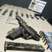 Homem é preso por tráfico de drogas e porte ilegal de arma em Volta Redonda