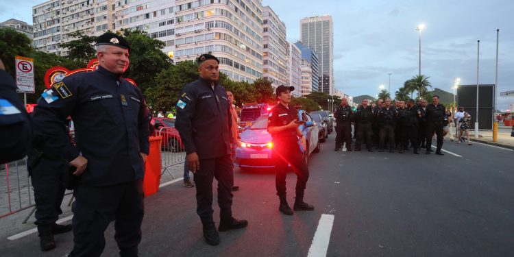 Esquema de segurança garante tranquilidade na virada do ano em todo o RJ