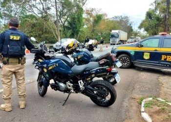 PRF intensifica fiscalização nas rodovias federais do RJ durante o Carnaval