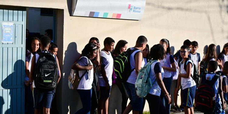 Educação de Barra Mansa abre processo seletivo para contratações temporárias