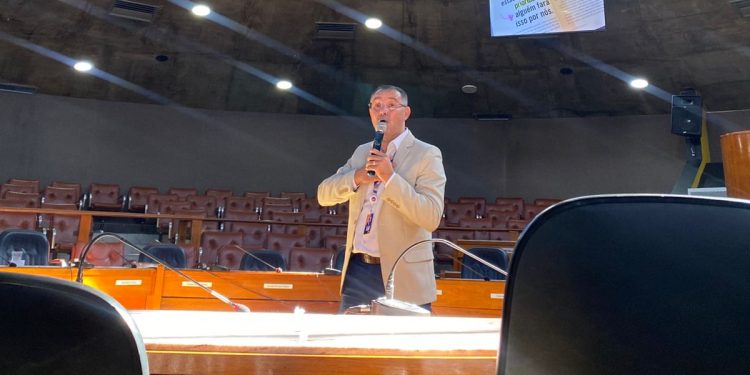 Câmara de Volta Redonda realiza palestra sobre gestão de prioridades para estagiários