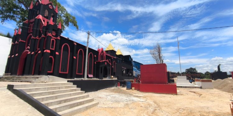 Homem é detido após danificar imagens em Igreja Luciferiana em Itatiaia