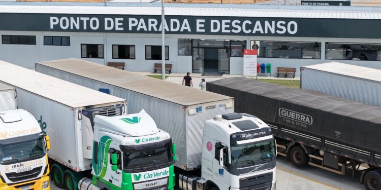 Ponto de Parada e Descanso em Itatiaia recebe mais de 50 caminhoneiros em primeiro dia de operação