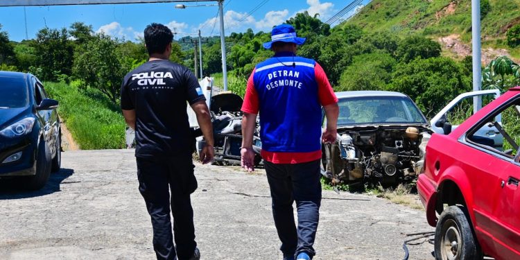 Operação Desmonte interdita ferro-velho em Barra do Piraí