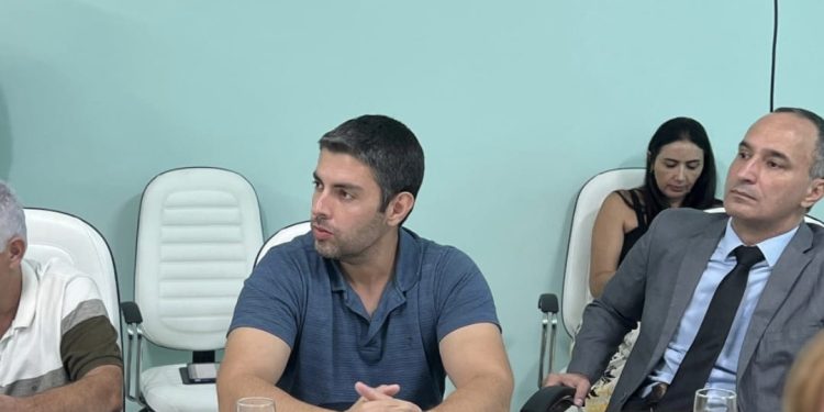 Renan Cury protocola projeto que impede contratação de artistas que façam apologia ao crime organizado em Volta Redonda
