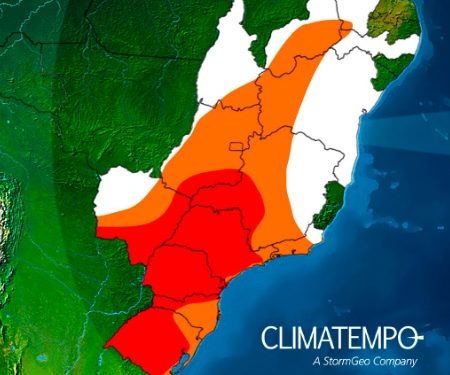 Nova onda de calor atinge o Brasil a partir desta sexta-feira e deve durar até março