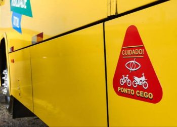 Transporte público intermunicipal deverá ter adesivos de identificação de pontos cegos no RJ