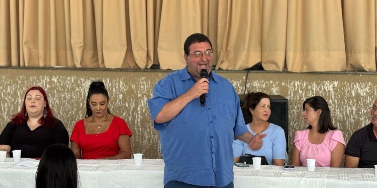Munir Neto realiza café da manhã com entidades filantrópicas em Volta Redonda