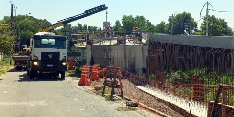 Volta Redonda avança nas obras de construção da ponte entre Aterrado e Aero Clube