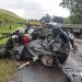Acidente na BR-393 deixa um morto após colisão entre carro e dois caminhões