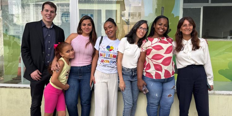 Prefeita Katia Miki visita novas instalações do Centro TEA de Barra do Piraí