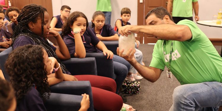 Barra do Piraí e INEA levam conscientização sobre água a alunos da rede municipal