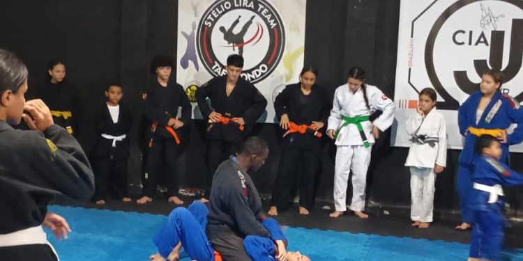 MAXIMUS: Academia em Volta Redonda alia corpo e mente com artes marciais e esportes