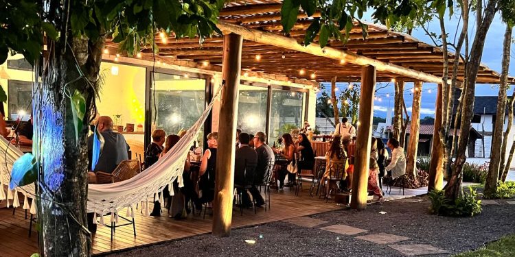 Luau na Amantikir oferece música, gastronomia e cultura em Penedo