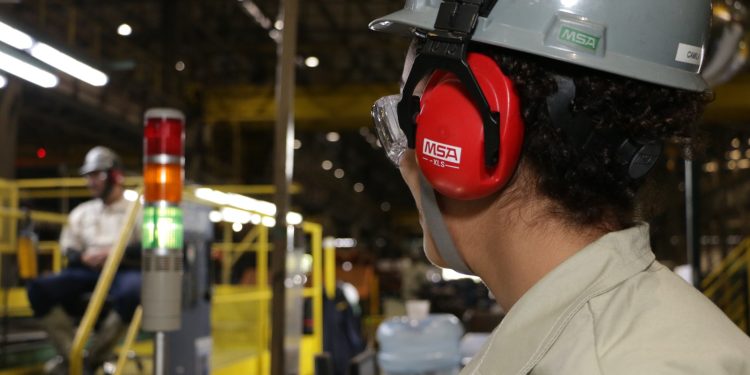 Programa Jovem Aprendiz da CSN abre 180 vagas em Volta Redonda
