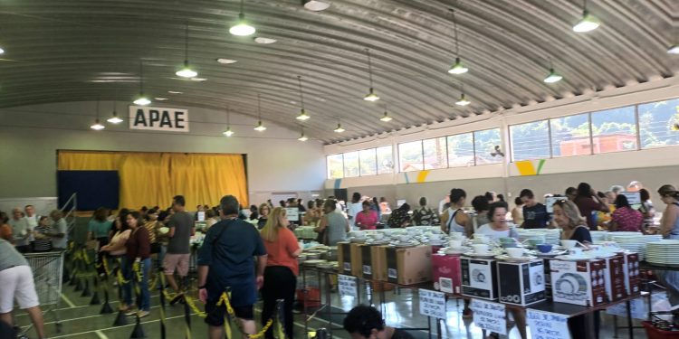 Expo Louças da Apae Volta Redonda une solidariedade e oportunidades