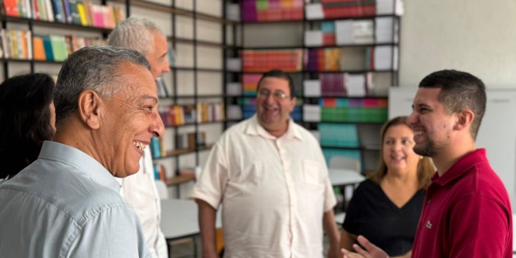 Munir Neto articula R$ 2,6 milhões para reforma do Colégio Santos Dumont, em VR
