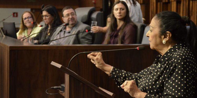 Alerj: Munir Neto promove seminário sobre atividade física para idosos