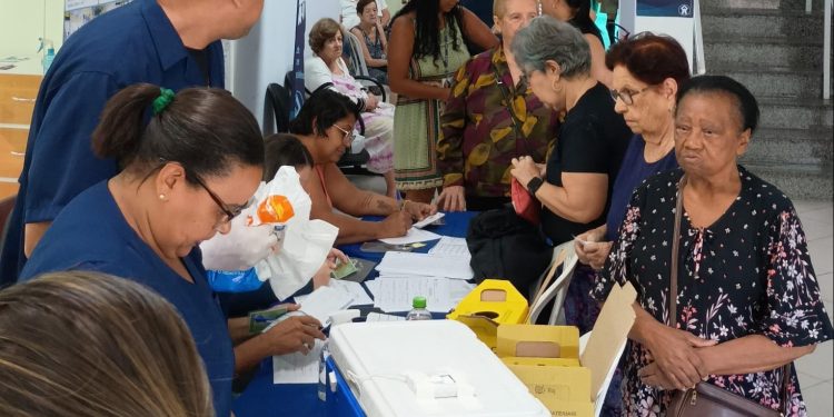 Campanha de vacinação contra a gripe imuniza mais de 800 pessoas na AAPVR