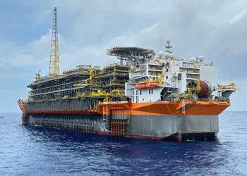 Petrobras identifica óleo de qualidade na Bacia de Santos