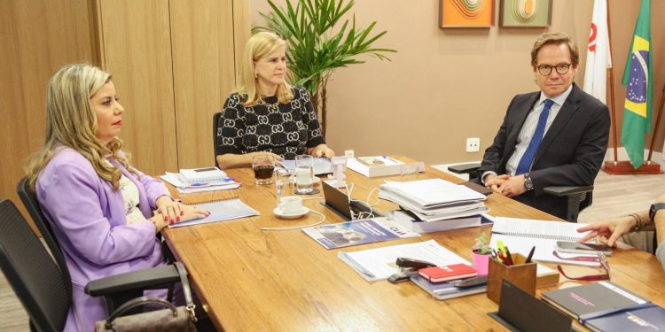OAB-RJ propõe soluções para agilizar pedidos no INSS e evitar ações na justiça
