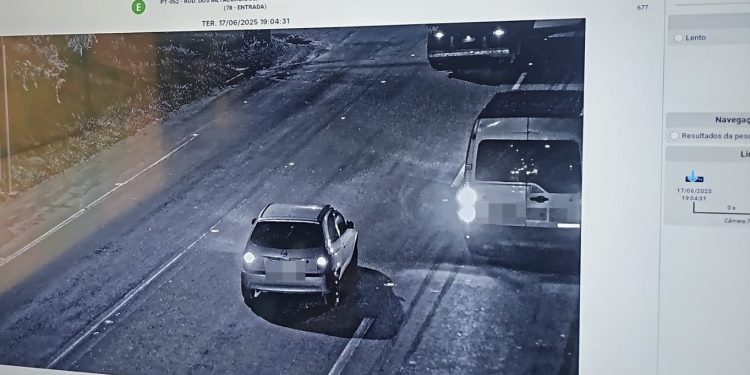 Carro é recuperado minutos depois de ser roubado em Volta Redonda