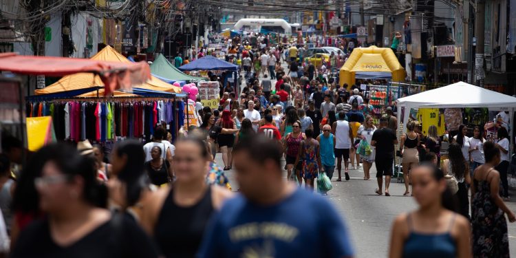 Bairro Retiro recebe “Rua de Compras” com comércio, cultura e lazer em Volta Redonda